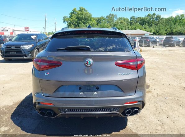 ZASFAKEV5J7C15476 2018 ALFA ROMEO STELVIO Gray 