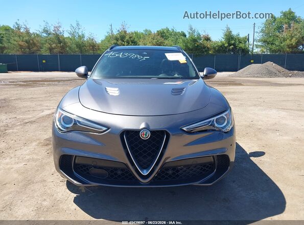 ZASFAKEV5J7C15476 2018 ALFA ROMEO STELVIO Gray Вид щитка приладів