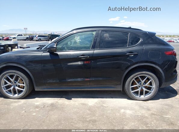 ZASFAKNN4J7B70062 2018 ALFA ROMEO STELVIO Black სალონის 360-გრადუსიანი ხედი