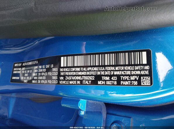 ZASFAKNN6J7B92922 2018 ALFA ROMEO STELVIO Blue Engine compartment view