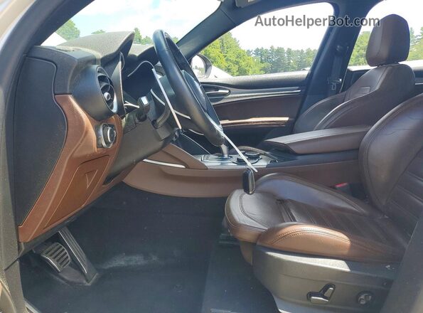 ZASFAKNN7J7B99636 2018 ALFA ROMEO STELVIO Silver Սալոնի դիմացի տեսք