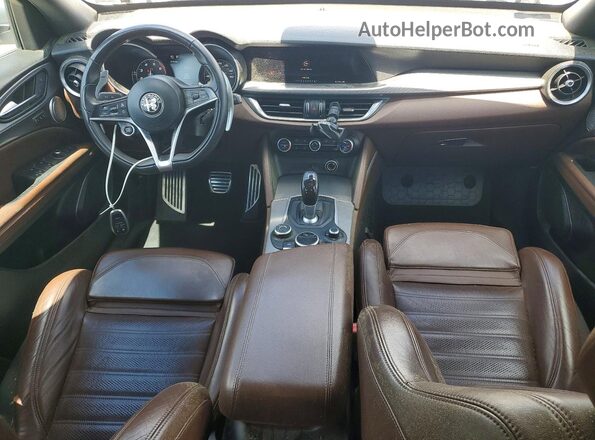 ZASFAKNN7J7B99636 2018 ALFA ROMEO STELVIO Silver Առջևի վահանակի տեսք
