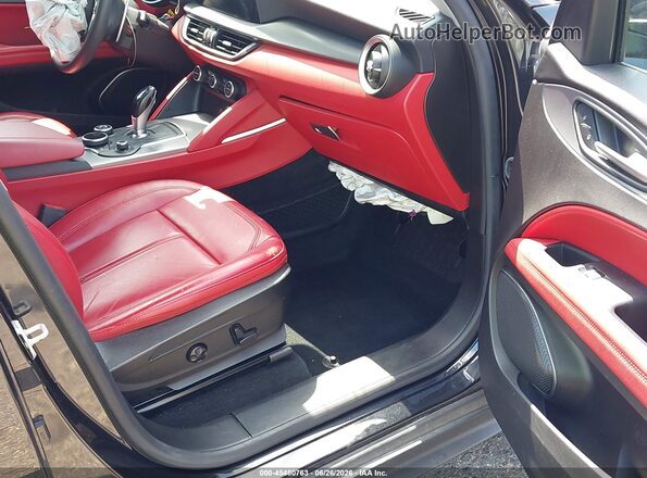 ZASFAKPN1J7B91075 2018 ALFA ROMEO STELVIO Black Սալոնի դիմացի տեսք