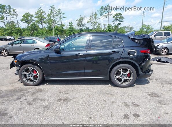 ZASFAKPN1J7B91075 2018 ALFA ROMEO STELVIO Black Սալոնի 360 աստիճան տեսք