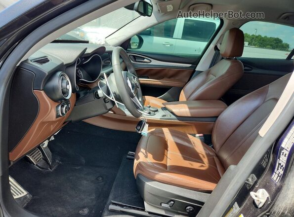 ZASFAKPN8J7B79599 2018 ALFA ROMEO STELVIO Black წინა სალონის ხედი