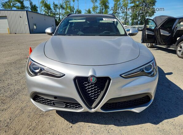 ZASFAKPN9J7B96878 2018 ALFA ROMEO STELVIO Silver Вид спереду