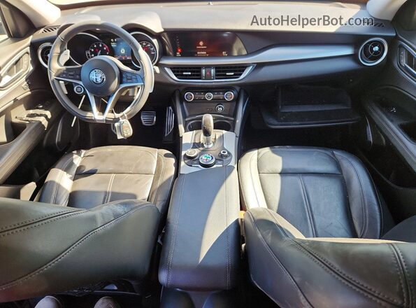ZASFAKPN9J7B96878 2018 ALFA ROMEO STELVIO Silver Вид панелі приладів