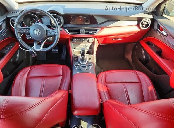 ZASPAJAN0M7D09614 2021 ALFA ROMEO STELVIO Silver Dashboard view