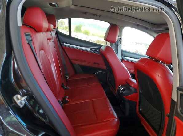 ZASPAJAN2K7C38879 2019 ALFA ROMEO STELVIO Черный 