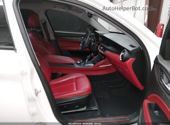 ZASPAJAN3K7C70823 2019 ALFA ROMEO STELVIO White წინა სალონის ხედი