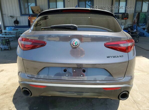 ZASPAJAN4L7C88135 2020 ALFA ROMEO STELVIO Gray Widok z tyłu