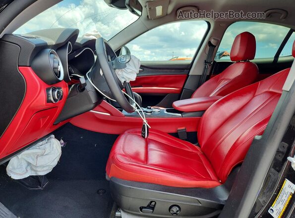 ZASPAJAN4L7C90922 2020 ALFA ROMEO STELVIO Black Vista interior delantera