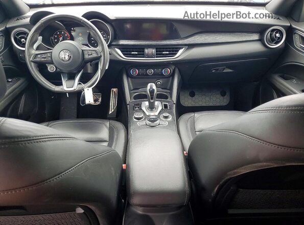 ZASPAJAN4P7D50509 2023 ALFA ROMEO STELVIO Blue Vista del salpicadero