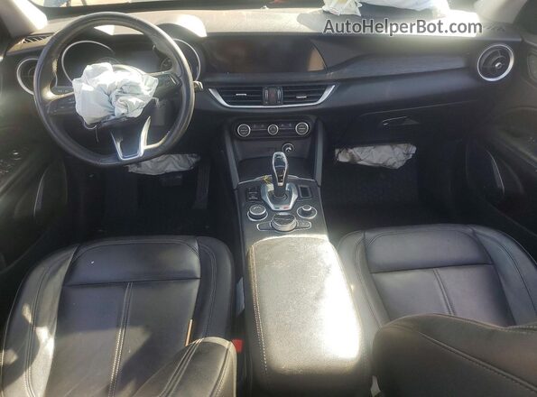 ZASPAJAN5L7C93926 2020 ALFA ROMEO STELVIO Gray Vista del salpicadero