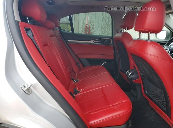 ZASPAKAN2K7C32151 2019 ALFA ROMEO STELVIO Silver Vista interior trasera