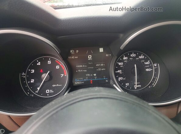 ZASPAKBN0L7C84068 2020 ALFA ROMEO STELVIO Red ხელსაწყოთა პანელის ხედი