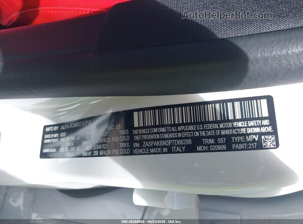 ZASPAKBN3P7D66298 2023 ALFA ROMEO STELVIO White ძრავის განყოფილების ხედი