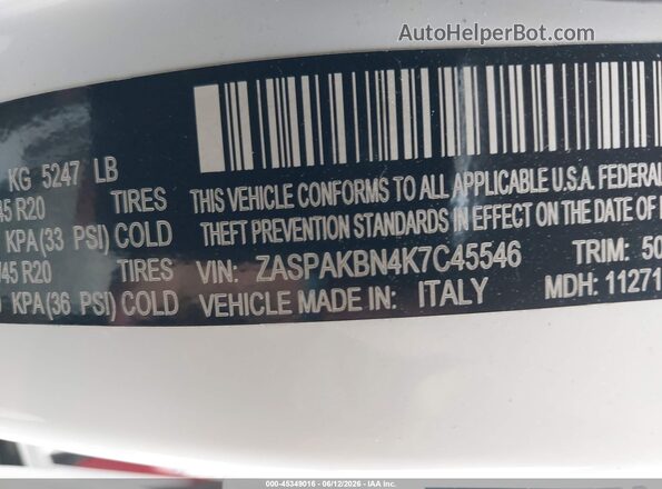 ZASPAKBN4K7C45546 2019 ALFA ROMEO STELVIO White Widok komory silnika