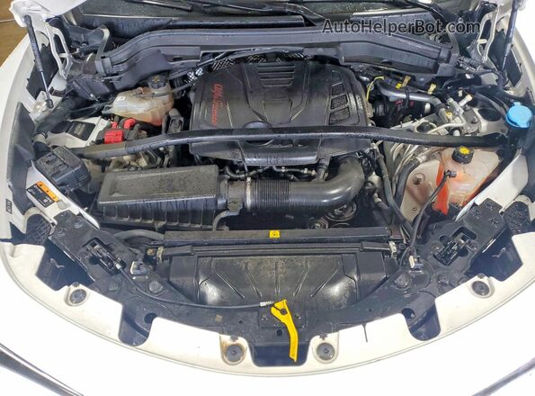 ZASPAKBN4L7C95848 2020 ALFA ROMEO STELVIO White Vista interior trasera