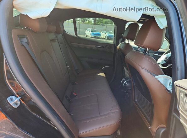 ZASPAKBN4N7D39494 2022 ALFA ROMEO STELVIO Черный 