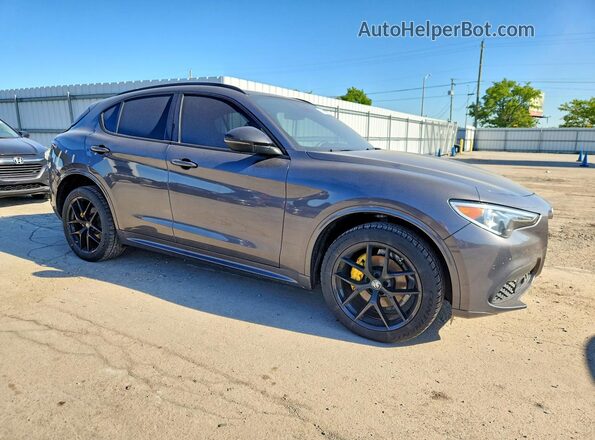 ZASPAKBN5M7D02601 2021 ALFA ROMEO STELVIO Gray Delantero derecho