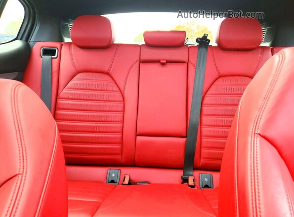 ZASPAKBN5R7D80688 2024 ALFA ROMEO STELVIO Black Widok tylnych siedzeń