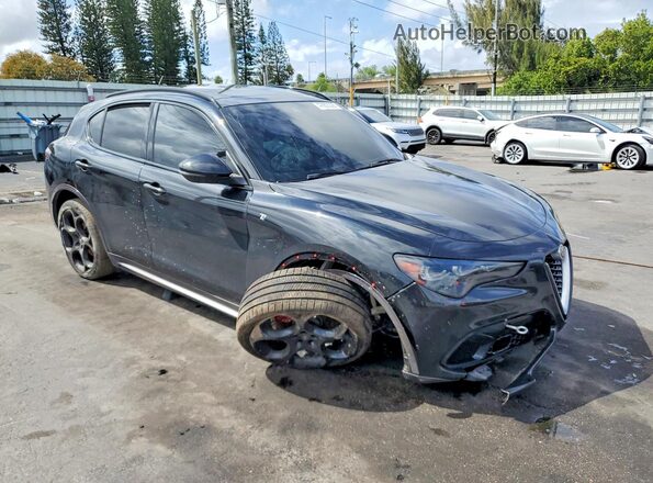 ZASPAKBN5R7D80688 2024 ALFA ROMEO STELVIO Black Przód prawy
