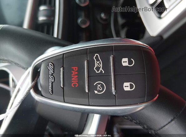 ZASPAKBN7P7D63517 2023 ALFA ROMEO STELVIO White Вид панелі приладів
