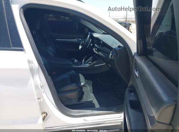 ZASPAKBN8K7C40883 2019 ALFA ROMEO STELVIO White Vista interior delantera