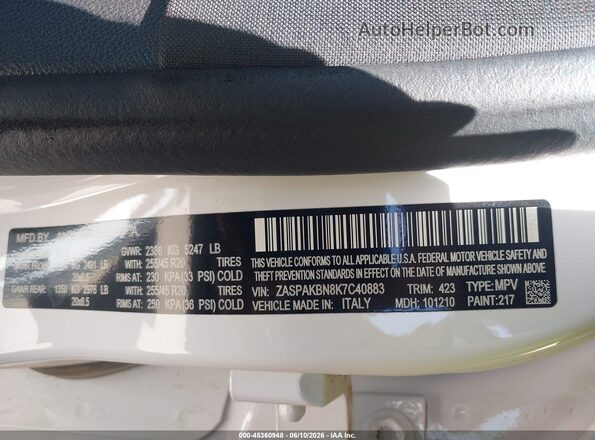 ZASPAKBN8K7C40883 2019 ALFA ROMEO STELVIO White Vista del compartimento del motor