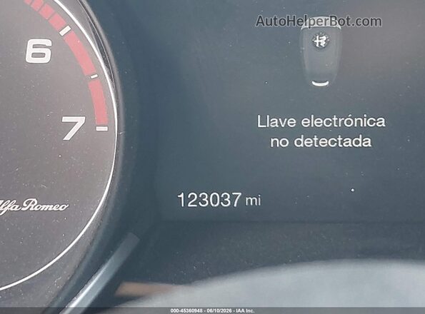 ZASPAKBN8K7C40883 2019 ALFA ROMEO STELVIO White 