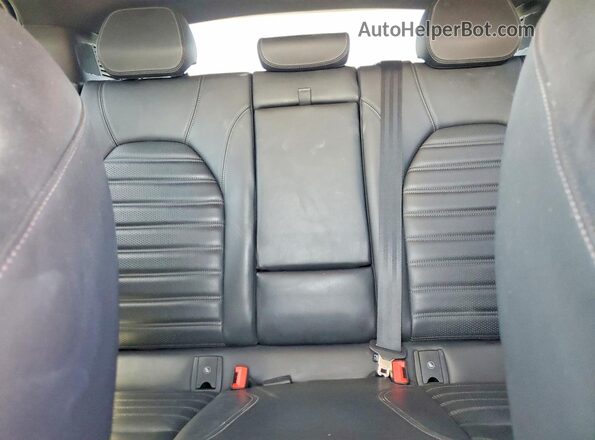 ZASPAKBN9K7C57711 2019 ALFA ROMEO STELVIO Red Widok tylnych siedzeń