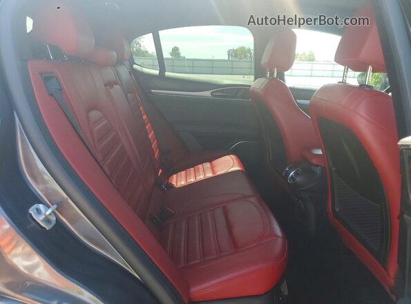 ZASPAKBN9N7D30239 2022 ALFA ROMEO STELVIO Gray Rear interior view