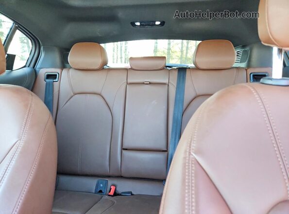 ZASPAKBNXR7D70531 2024 ALFA ROMEO STELVIO Красный 