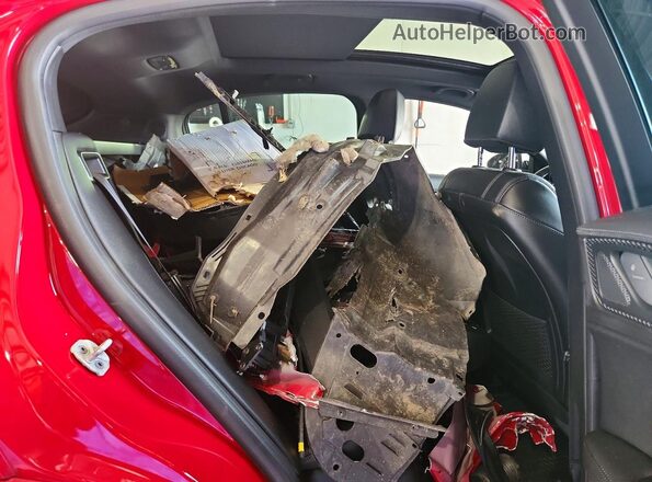 ZASPAKEV9P7D68259 2023 ALFA ROMEO STELVIO Red Vista de los asientos traseros