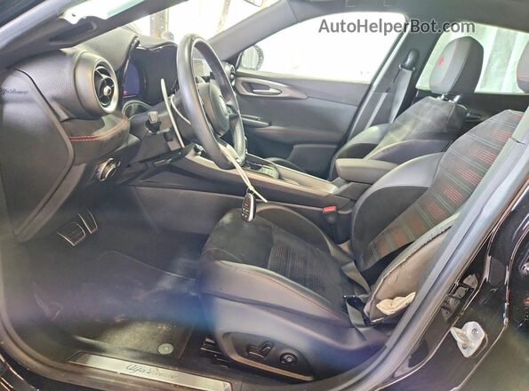 ZASPATDW4R3058561 2024 ALFA ROMEO OTHER Black წინა სალონის ხედი