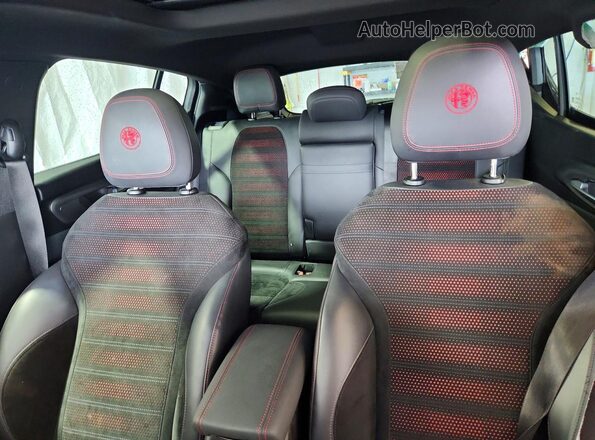 ZASPATDW4R3058561 2024 ALFA ROMEO OTHER Black უკანა სავარძლების ხედი