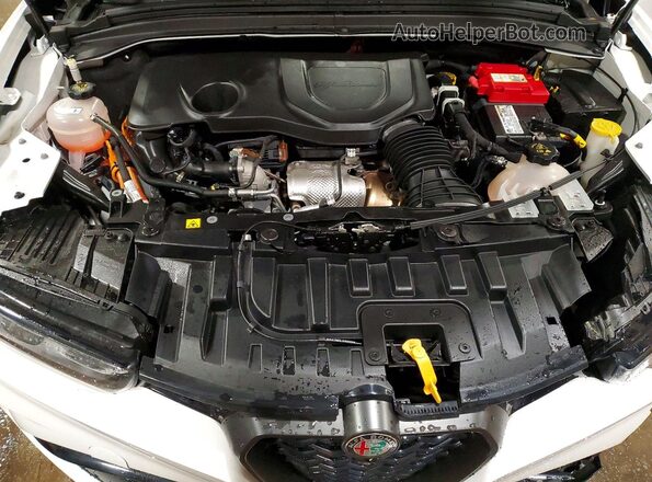 ZASPATDW5R3035872 2024 ALFA ROMEO OTHER White Սալոնի հետևի տեսք