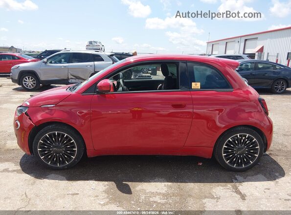 ZFAFFAA4XRX205739 2024 FIAT 500E Red Սալոնի 360 աստիճան տեսք