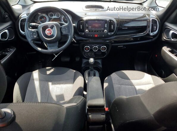 ZFBCFADH3GZ037862 2016 FIAT 500L Red Вид панелі приладів