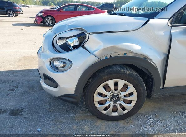 ZFBCFXAB0HP573927 2017 FIAT 500X Silver Դիմացի տեսք