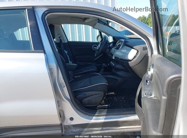 ZFBCFXAB0HP573927 2017 FIAT 500X Silver Սալոնի դիմացի տեսք