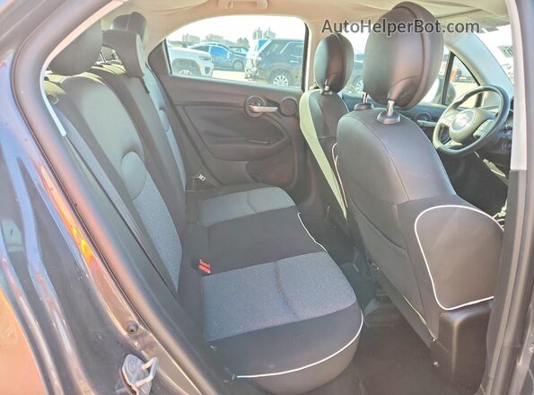 ZFBCFXAB2JP719993 2018 FIAT 500X Gray Rear seats view