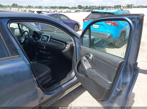 ZFBCFXCB4HP607378 2017 FIAT 500X Blue Widok wnętrza z przodu