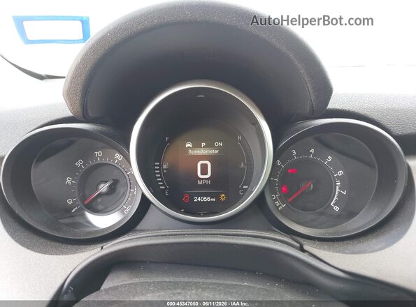 ZFBCFXCB4HP607378 2017 FIAT 500X Blue Widok tylnych siedzeń