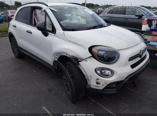 ZFBCFXCB5JP655722 2018 FIAT 500X White Widok z przodu