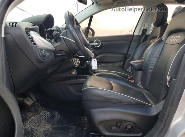 ZFBCFXDB0HP626797 2017 FIAT 500X Silver Widok wnętrza z przodu