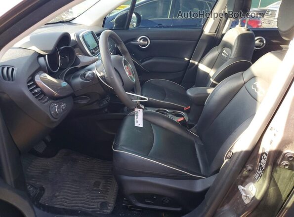ZFBCFYDB2HP566947 2017 FIAT 500X Gray Вид салону спереду