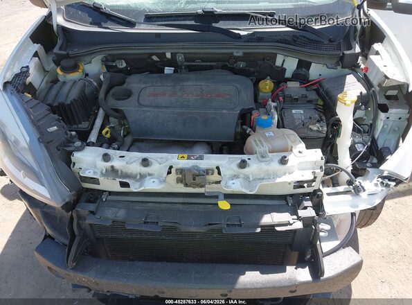 ZFBERFAB1H6D55465 2017 RAM PROMASTER CITY White Հետևի տեսք