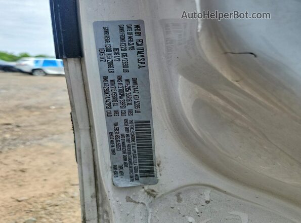 ZFBERFAB5J6J50573 2018 RAM PROMASTER White Engine compartment view